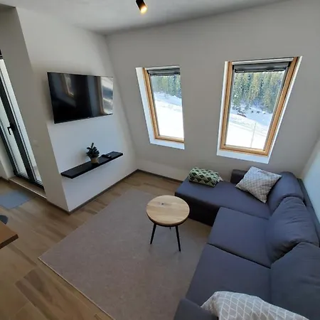 - Ravna Planina Pale